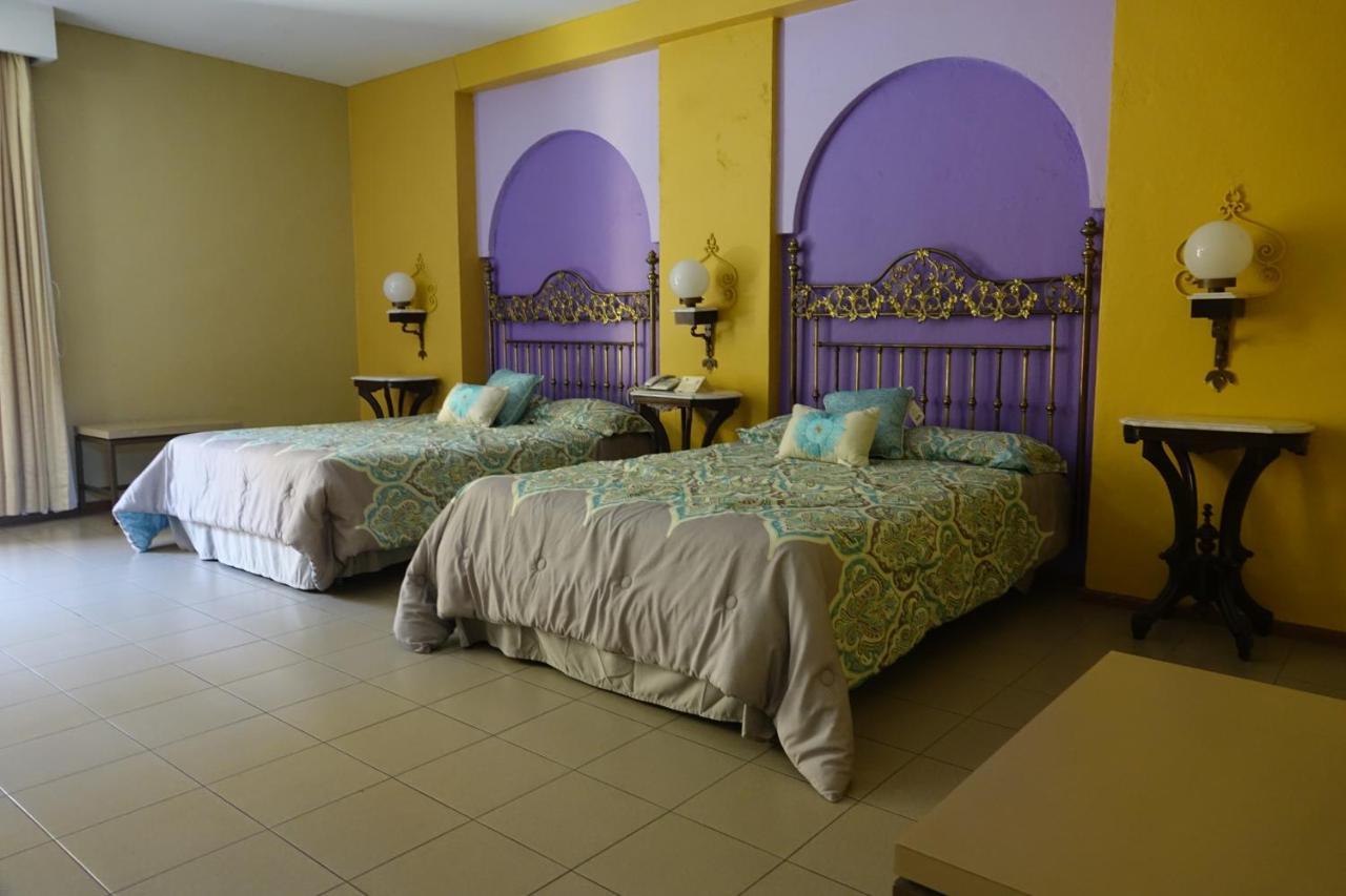 Hotel America Colima Extérieur photo