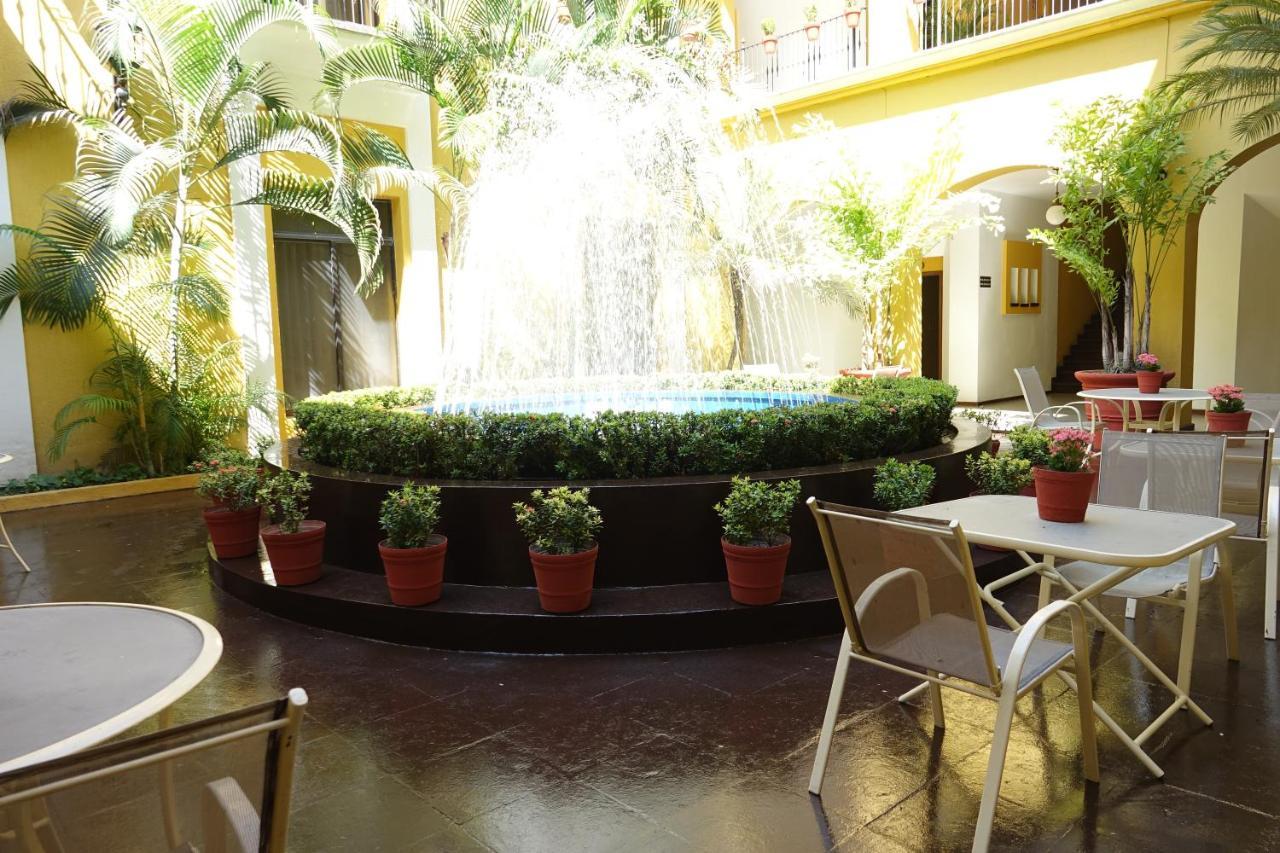 Hotel America Colima Extérieur photo